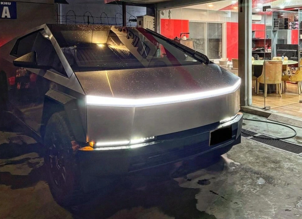 Tesla Cybertruck đầu tiên về Việt Nam, giá có thể vượt mốc 10 tỷ đồng