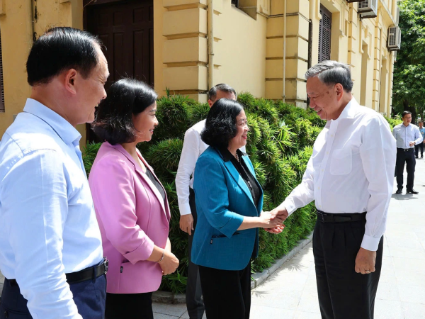 Thực hành dân chủ trong Đảng theo Di chúc của Chủ tịch Hồ Chí Minh