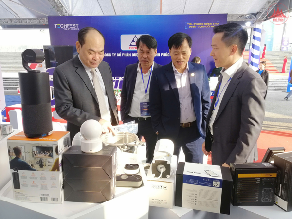 80 gian hàng trưng bày sản phẩm tại sự kiện Techfest VinhPhuc 2024