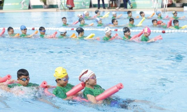 Phát động toàn dân tập luyện môn bơi phòng, chống đuối nước năm 2024