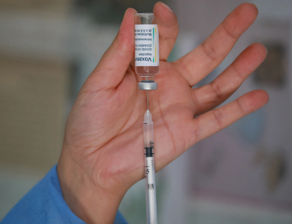  AstraZeneca chưa hết rắc rối với vắc xin Covid-19
