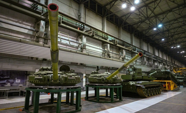 Cỗ máy quân sự của Nga tăng tốc, sản xuất đạn pháo áp đảo phương Tây?
