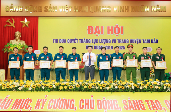 Đại hội thi đua quyết thắng lực lượng vũ trang huyện Tam Đảo