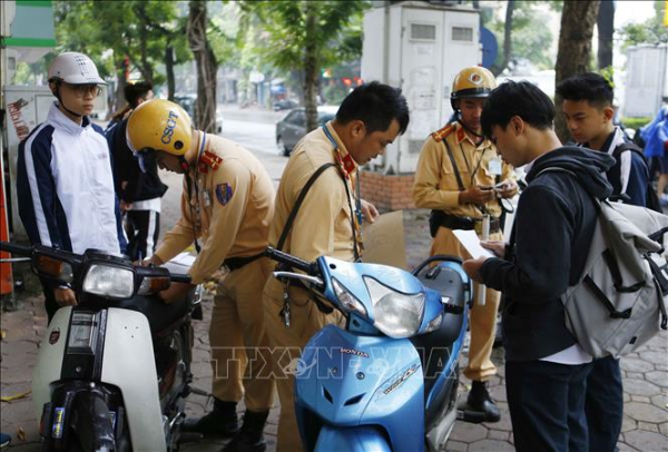 Từ 1/10, ra quân thực hiện cao điểm bảo đảm trật tự, ATGT cho học sinh