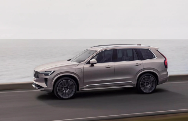 Volvo XC90 phiên bản 2025 trình làng, thêm công nghệ cho mẫu SUV hạng sang