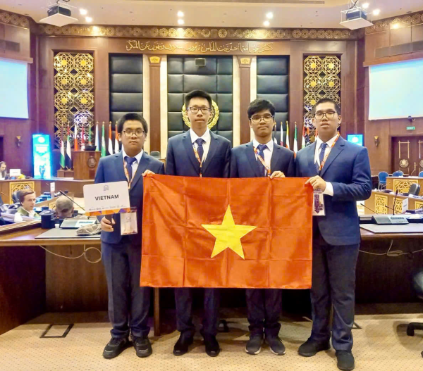 Việt Nam lọt top 4 Olympic Tin học quốc tế với 100% thí sinh đoạt huy chương