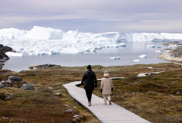 Du lịch ở đảo chìm trong bóng tối - Greenland