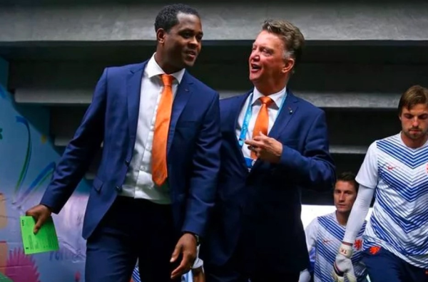 Indonesia chuẩn bị chi tiền khủng mời Van Gaal, lương gấp đôi HLV Kluivert