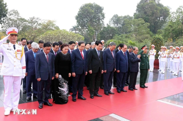 Lãnh đạo Đảng, Nhà nước vào Lăng viếng Chủ tịch Hồ Chí Minh