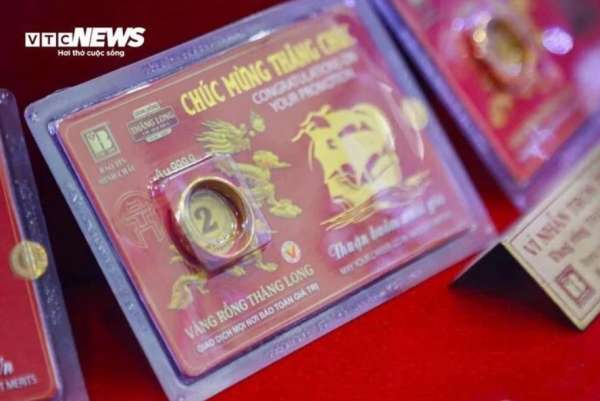 Tăng như vũ bão, giá vàng nhẫn áp sát mốc 100 triệu đồng/lượng