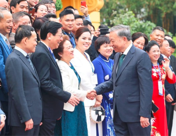 Phát triển kinh tế tư nhân - đòn bẩy cho một Việt Nam thịnh vượng
