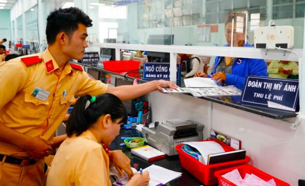 Công bố danh mục thủ tục hành chính được sửa đổi, bổ sung trong lĩnh vực đăng ký, quản lý phương tiện giao thông