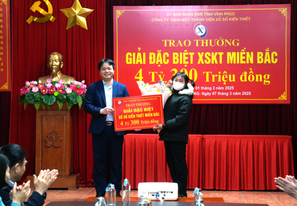 Trao thưởng giải đặc biệt xổ số kiến thiết miền Bắc mở thưởng ngày 1/3/2025