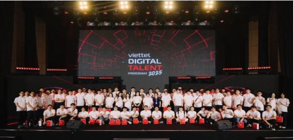 Viettel chọn 500 sinh viên xuất sắc để đào tạo cho 9 ngành công nghệ mũi nhọn