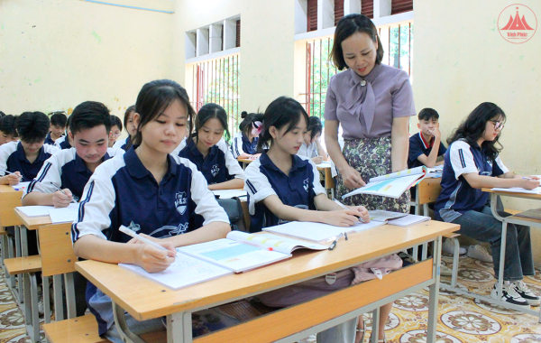 Đồng hành cùng sĩ tử bước vào mùa thi