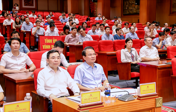 Hội nghị trực tuyến toàn quốc quán triệt và triển khai thực hiện Nghị quyết 66 và Nghị quyết 68 của Bộ Chính trị