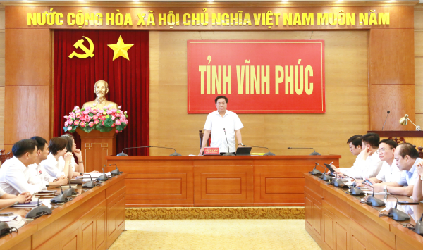 Thủ tướng Chính phủ Phạm Minh Chính tọa đàm với các doanh nghiệp về phát triển kinh tế tư nhân
