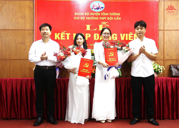 Vĩnh Tường chú trọng tạo nguồn phát triển Đảng