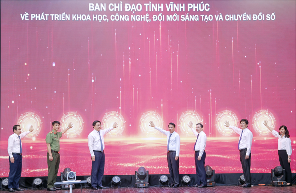 Phát động Phong trào thi đua “Đổi mới sáng tạo, chuyển đổi số và Bình dân học vụ số”