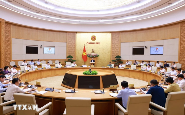 Thủ tướng: Bố trí kinh phí trả cho người xin nghỉ và dôi dư khi sắp xếp bộ máy