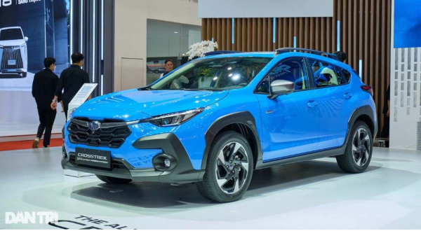 SUV Nhật cùng cỡ Corolla Cross được giảm 139 triệu vẫn đắt ngang Santa Fe