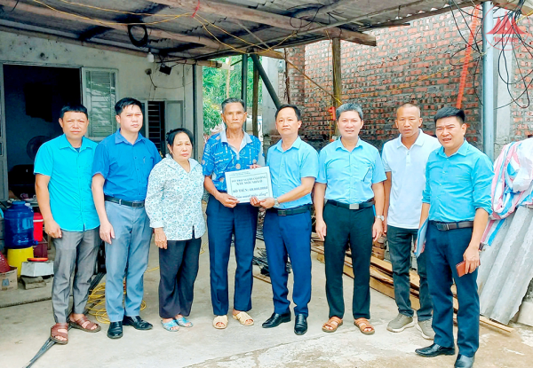 Đẩy nhanh tiến độ, hoàn thành chương trình hỗ trợ nhà ở cho gia đình người có công, hộ nghèo, hộ cận nghèo xong trước ngày 25/6