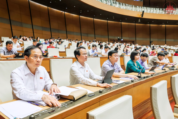 Quốc hội "chốt" mô hình chính quyền địa phương 2 cấp, chính thức kết thúc hoạt động cấp huyện