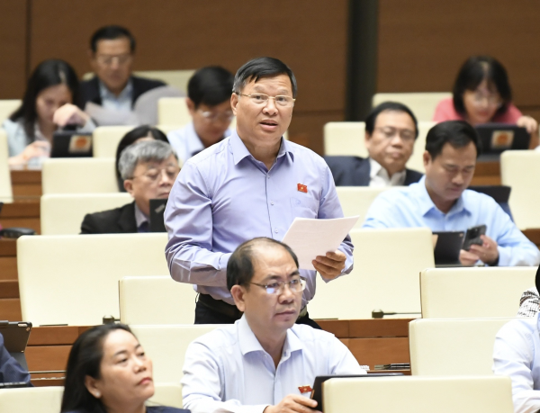 Đại biểu Quốc hội tỉnh Vĩnh Phúc thảo luận dự án Luật Công nghiệp quốc phòng, an ninh và động viên công nghiệp