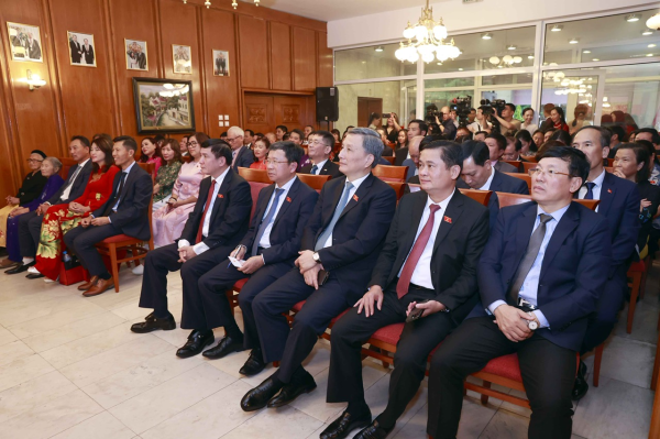 Chủ tịch UBND tỉnh Lê Duy Thành tham gia cùng Đoàn Chủ tịch Quốc hội Vương Đình Huệ thăm chính thức Cộng hòa Bun-ga-ri