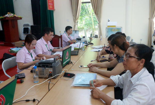 Phòng Giao dịch Ngân hàng CSXH huyện Sông Lô: Dư nợ đạt hơn 480 tỷ đồng