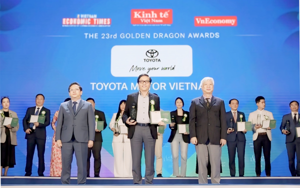 Toyota Việt Nam nhận giải thưởng Rồng Vàng năm 2024