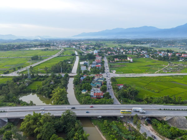 Khẩn trương hoàn thiện thủ tục đầu tư nút giao IC2 và nút giao IC5 tuyến đường cao tốc Nội Bài - Lào Cai