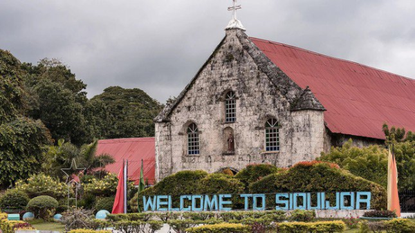 Tò mò "hòn đảo phép thuật" nổi tiếng Philippines