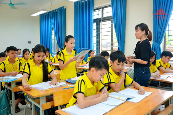 Xung quanh đề xuất cơ sở dạy thêm ngoài nhà trường phải đăng ký kinh doanh