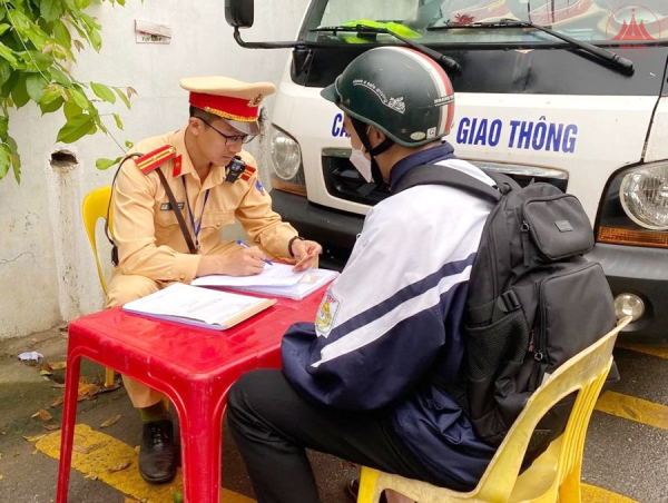 Ý thức tham gia giao thông của học sinh chuyển biến tích cực