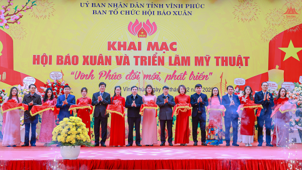 Khai mạc Hội báo Xuân và Triển lãm mỹ thuật “Vĩnh Phúc đổi mới, phát triển”