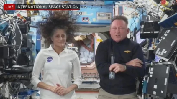 NASA phóng thành công tàu giải cứu phi hành gia "mắc kẹt" trên ISS