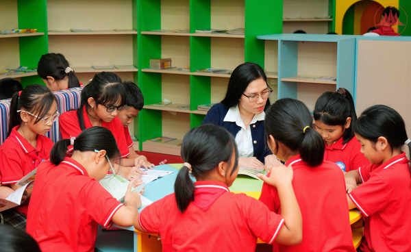 Ứng xử văn minh trên không gian mạng