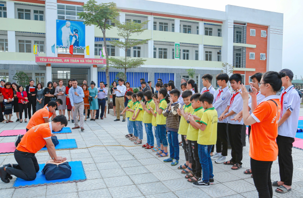 Trang bị kỹ năng phòng, chống tai nạn thương tích cho trẻ em trong dịp hè