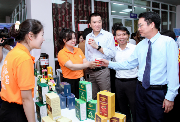 Hội thảo "Khởi nghiệp từ kết quả nghiên cứu khoa học trong trường đại học, cao đẳng"