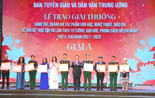 Vĩnh Phúc đạt 5 giải thưởng sáng tác, quảng bá tác phẩm văn học, nghệ thuật, báo chí về chủ đề “Học tập và làm theo tư tưởng, đạo đức, phong cách Hồ Chí Minh”