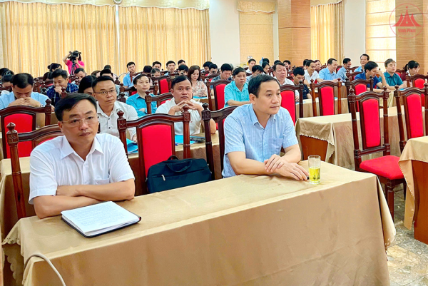 Bồi dưỡng nghiệp vụ công tác kiểm tra, tiếp công dân, giải quyết khiếu nại, tố cáo và phòng, chống tham nhũng