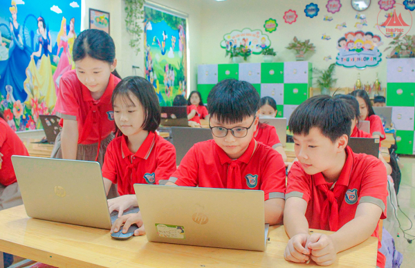 Những bông hoa trong vườn Bác
