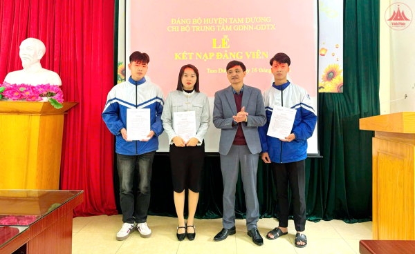 Điểm sáng phát triển Đảng trong học sinh