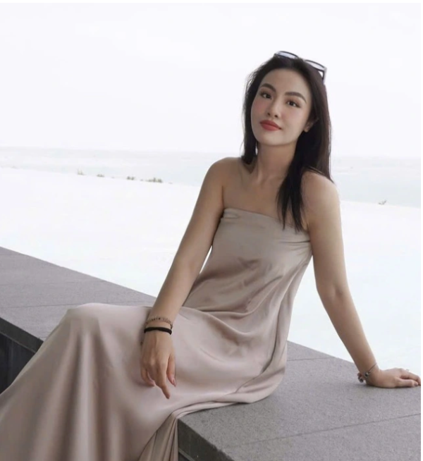 Bí quyết mặc đẹp cho nàng thanh lịch gọi tên áo quây
