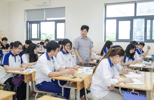Xung quanh việc trường đại học bỏ hoặc giảm chỉ tiêu xét tuyển tổ hợp C00