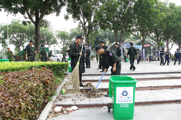 Công an tỉnh xung kích bảo vệ môi trường