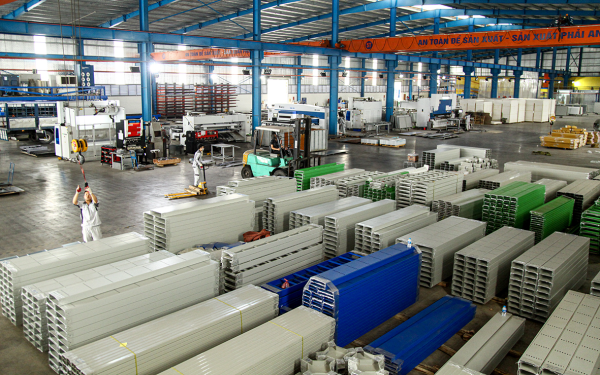 Các cụm công nghiệp giải quyết việc làm cho gần 8.000 lao động
