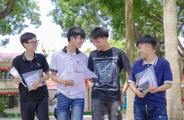 Kết thúc môn thi thứ 3 kỳ thi tuyển sinh lớp 10 THPT năm học 2025 - 2026: An toàn, nghiêm túc, đúng quy chế