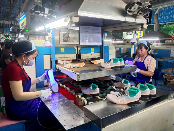 Công ty cổ phần Giày Vĩnh Yên: Đổi mới công nghệ, nâng cao chất lượng sản phẩm, hội nhập bền vững